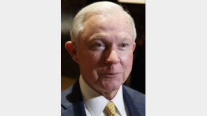 크리스티 밀려나자 실세로 뜨는 세션스