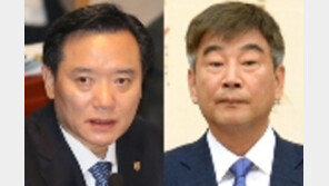 靑 “김현웅 법무·최재경 민정 사의 …朴 대통령  수용 여부 결정 안 해”