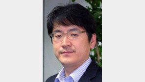 4개 국영방송 하루종일 ‘카스트로 다큐’… 술 판매 금지