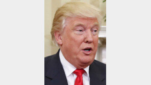 트럼프 “쿠바 성의 안보이면 다시 관계 단절”