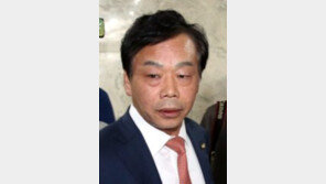 친박 이완영 “역대 정권마다 최측근 비리 有…대통령 잘못했다고 해서 반대쪽 정의로운가?”