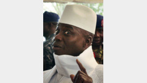 ‘22년 邪敎통치’ 감비아 대통령, 대선 패배 불복