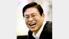 정우택 신임 원내대표 “이정현, 21일 사퇴 약속 지킬 것으로 본다”