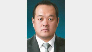 국민학원 이사장 김지용씨