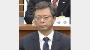 하태경 “수배자로 지내 본 기분 어때?” 질문에…우병우 답변은?