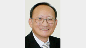 [동아광장/조장옥]촛불을 끄고 차가운 머리로 미래를 보라