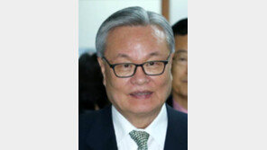 인명진 “김무성-유승민도 朴대통령 도운 사람들”