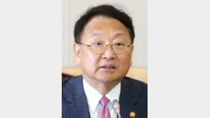 유일호 “재정이 경제 활력 방아쇠”