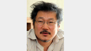 홍상수 신작 ‘밤의 해변에서… ’ 베를린영화제 경쟁부문 초청