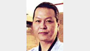 “朴대통령, 10·26충격에 안면마비 증세… 1999년부터 週 2, 3회 벌침시술 받아”