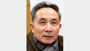 “황새를 부탁해”… 교단 떠나는 황새 박사