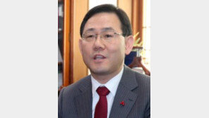 주호영 “국정교과서 최종본, 개인적으로 발전된 교과서라 생각”