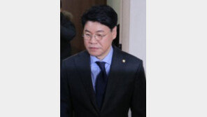 ‘고교생 아들 장용준 성매매 의혹’ 장제원 “살인적 댓글…유명인들 자결 이유 알 것 같기도”