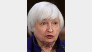 옐런 “美은행 수익성 좋아” 트럼프의 ‘규제완화’ 반박