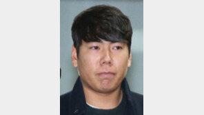 ‘음주 뺑소니’ 강정호, 법원 출석…“뼈져리게 후회한다”