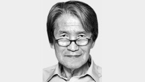 故 박맹호 회장에 금관문화훈장