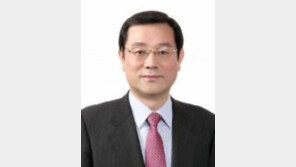 문재인, 비상경제대책단 가동… ‘경제통’ 이용섭이 단장