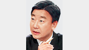 김석진 방통위 상임위원 연임