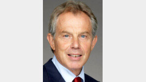 “포퓰리즘에 맞서라” 블레어의 외침