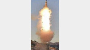 북한 미사일 추정 발사체 발사…美하원 정보위원장 “협상할 수 있는 나라 아냐”