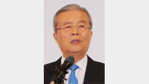 김종인 “3D를 삼디라 읽는 사람 대통령 안돼”