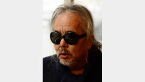 전인권 “문화예술인들도 지지후보 편하게 밝힐수 있어야”