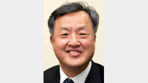 법학교육위 위원장 신양균씨