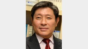 법교육위 위원장 정재황씨