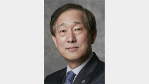 JW중외박애상 윤도흠씨