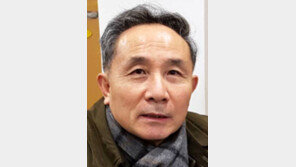 [독자 발언대]과밀사육 황새, 야생복귀 청사진 서둘러야