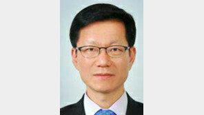 ‘대통령 집사’에 측근 아닌 7급 출신 흙수저 이정도 총무비서관