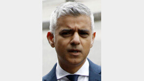 트럼프에 날세운 메이… ‘대서양 민족동맹’ 금가는 소리 