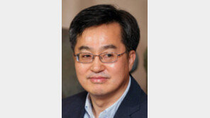 김동연 “올 성장률 2.6% 넘을수도”