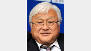 위안부 결의안 등 문제해결 앞장… 혼다 前 美의원에 수교훈장 수여