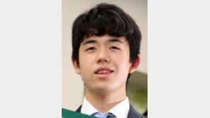 日 15세 소년 ‘장기판의 인간 AI’