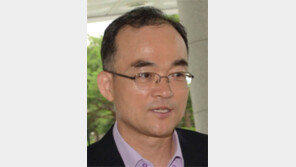 [단독]‘러 붉은광장의 차르 병사論’ 꺼낸 문무일