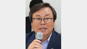 도종환 장관 “관광벤처 지원 확대”