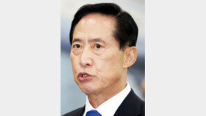 송영무, 천안함-연평해전 추모식날 골프