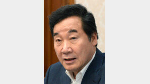 국무회의서 정의論 꺼내든 이낙연 총리 “방송계 내부 불공정거래 시정하라”