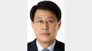 김광수 의원 “지인”vs 여성 “남편”…엇갈린 진술, 논란 가중