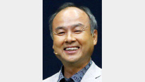 손정의 “우버-리프트 투자에도 관심”