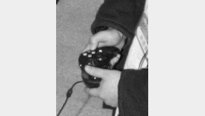 “게임기 안 사주면 죽겠다” 父母 협박하던 17세 소년, 끝내 자살