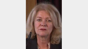 유엔 커뮤니케이션 담당 사무차장, 40년 언론 경력 NYT 女기자 선임