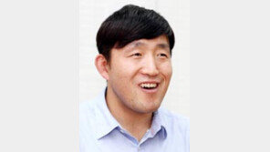 1급 시각장애인 이우호 교사, 대구대서 박사학위