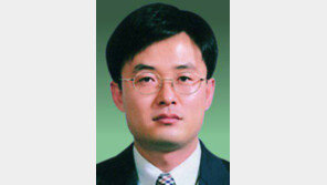 1심재판 맡은 김진동 판사, 주관 뚜렷한 판결로 수차례 논란