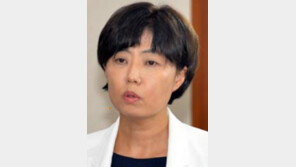 [속보]‘주식투자 논란’ 이유정 헌법재판관 후보자 자진 사퇴, 靑 “안타깝지만 존중”