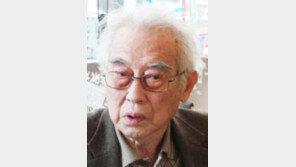 재일교포 소설가 김석범씨, 1회 ‘이호철 통일로 문학상’ 수상