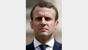 마크롱 휴대전화 번호 유출… 문자폭탄 곤욕