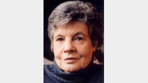 제7회 박경리문학상, 英 작가 앤토니아 수전 바이엇