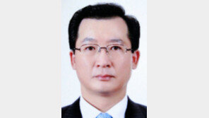 헌재 사무처장 김헌정씨